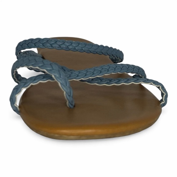 a.n.a. Strappy Braided Thong Sandals (8M) - Picture 3 of 12